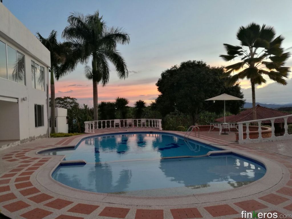 ALQUILA TU FINCA PARA DICIEMBRE DESDE YA!!! - Finca en Pereira, Risaralda